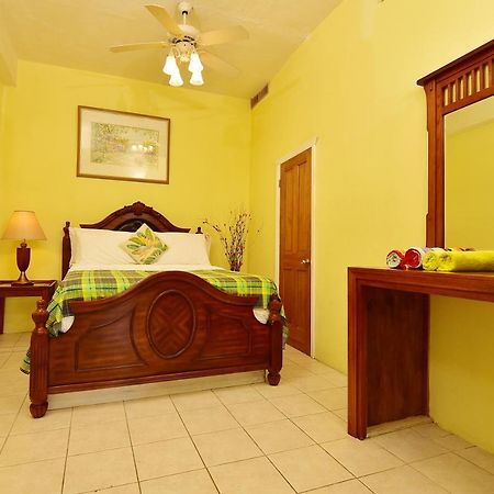 גרוס איילט Beachfront Villa מראה חיצוני תמונה